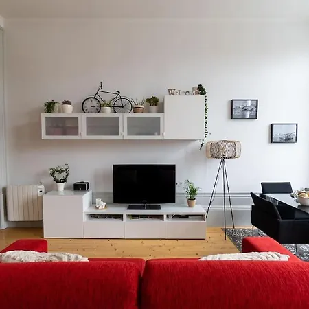 Contemporary In Center Porto